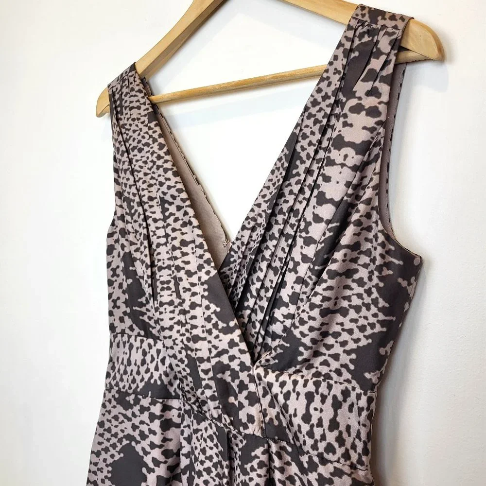 Banana Republic 100% Silk Gray Snakeskin Print Cocktail Dress, Size 4, NWT - Picture 3 of 12